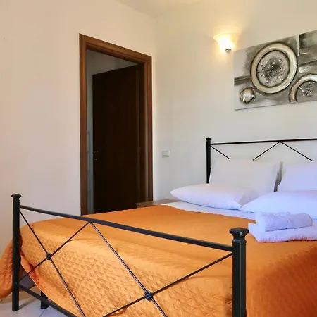 Villa Isa-chalet Elena In Montescudaio, With Air Conditioning, On The Ground Floor With Fenced Garden Montescudaio