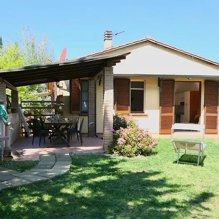 Isa-chalet Elena In Montescudaio, With Air Conditioning, On The Ground Floor With Fenced Garden Villa