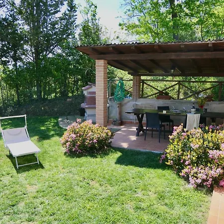 Isa-chalet Elena In Montescudaio, With Air Conditioning, On The Ground Floor With Fenced Garden Montescudaio